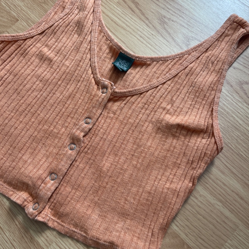Wild Fable Orange Knit Cropped Sleeveless Button Up Top Size Medium - Picture 2 of 5